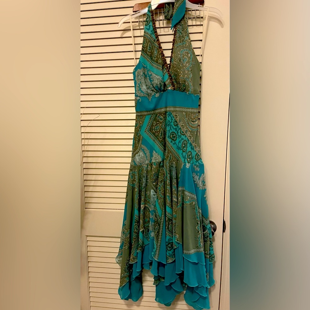 Dress, open back, 👗 vintage. Elegant and comfortable.